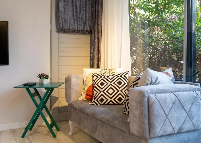 Апартаменты Invigorating Flat Near Kordon In Alsancak